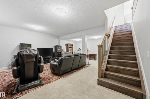 1 103 Allard Link, Edmonton, AB - Indoor Photo Showing Other Room