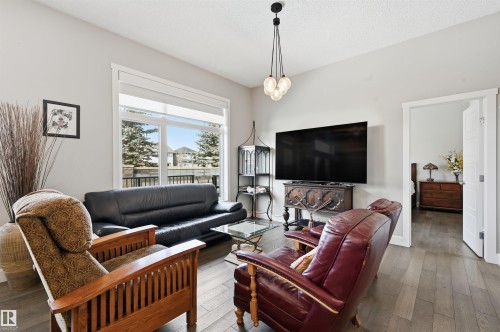 1 103 Allard Link, Edmonton, AB - Indoor Photo Showing Living Room