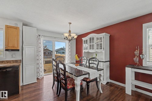 7565 165A Avenue, Edmonton, AB - Indoor Photo Showing Dining Room