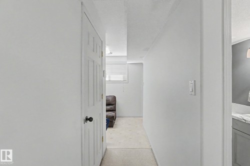 7565 165A Avenue, Edmonton, AB - Indoor Photo Showing Other Room