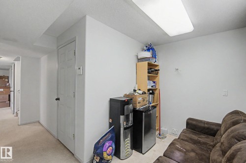 7565 165A Avenue, Edmonton, AB - Indoor Photo Showing Other Room