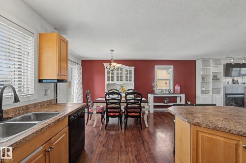 7565 165A Avenue, Edmonton, AB - Indoor Photo Showing Kitchen With Double Sink