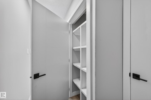 4312 41B Street, Leduc, AB - Indoor