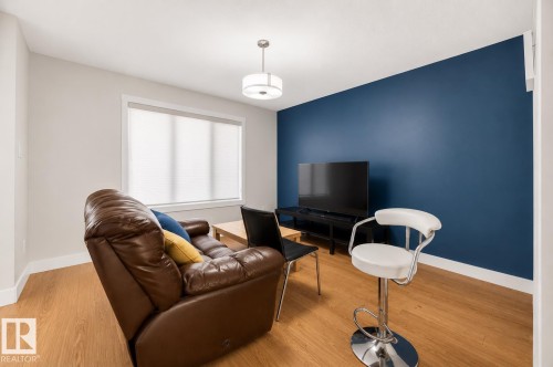 1544 21 Street, Edmonton, AB - Indoor