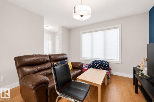 1544 21 Street, Edmonton, AB - Indoor