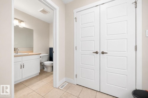 1544 21 Street, Edmonton, AB - Indoor Photo Showing Bathroom