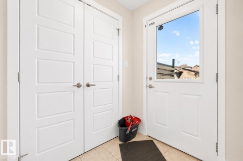 1544 21 Street, Edmonton, AB - Indoor Photo Showing Other Room