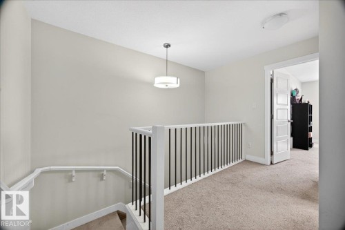 1544 21 Street, Edmonton, AB - Indoor Photo Showing Other Room