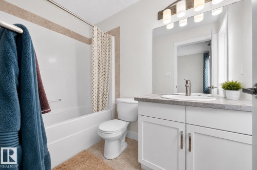 1544 21 Street, Edmonton, AB - Indoor Photo Showing Bathroom