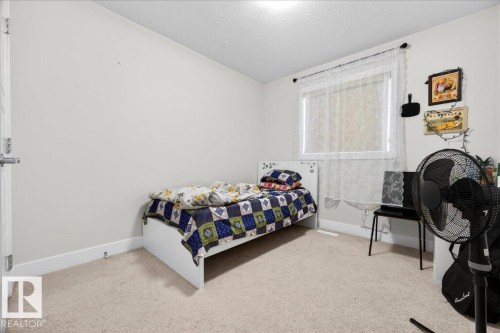 1544 21 Street, Edmonton, AB - Indoor Photo Showing Bedroom