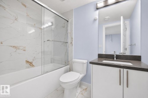 1544 21 Street, Edmonton, AB - Indoor Photo Showing Bathroom
