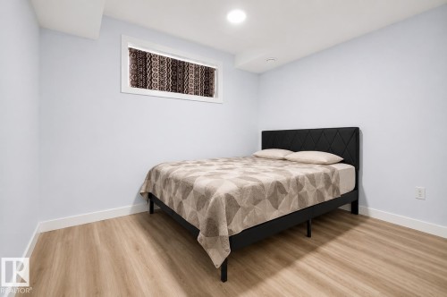 1544 21 Street, Edmonton, AB - Indoor Photo Showing Bedroom