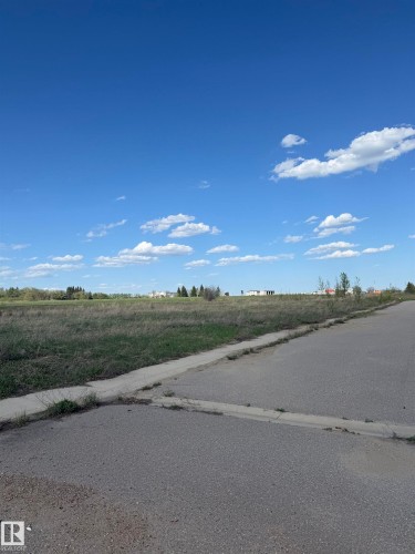 4-5004 59 Avenue, Elk Point, AB 