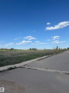 Expansive undeveloped parcel featuring a clear, level terrain - 