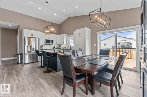 311 Waterton Way, Cold Lake, AB - Indoor Photo Showing Dining Room