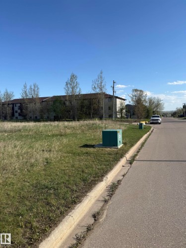 2-5004 59 Avenue, Elk Point, AB 