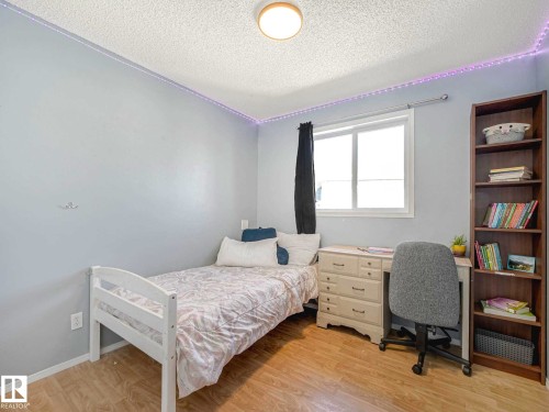 3608 130 Avenue, Edmonton, AB - Indoor Photo Showing Bedroom