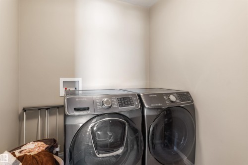 12827 207 Street, Edmonton, AB - Indoor Photo Showing Laundry Room