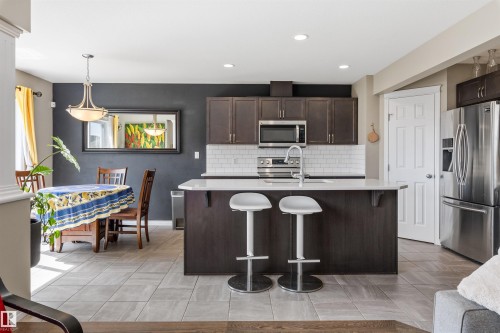 12827 207 Street, Edmonton, AB - Indoor Photo Showing Kitchen With Upgraded Kitchen