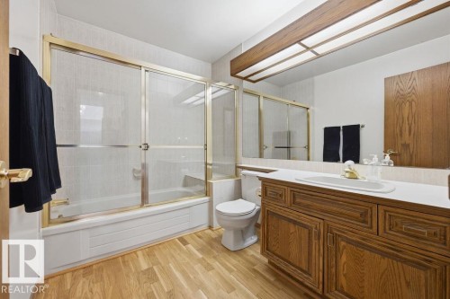 38 West Point Wynd, Edmonton, AB - Indoor Photo Showing Bathroom
