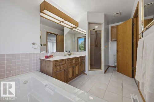 38 West Point Wynd, Edmonton, AB - Indoor Photo Showing Bathroom