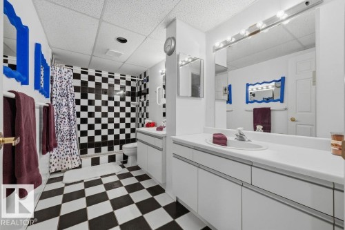 38 West Point Wynd, Edmonton, AB - Indoor Photo Showing Bathroom
