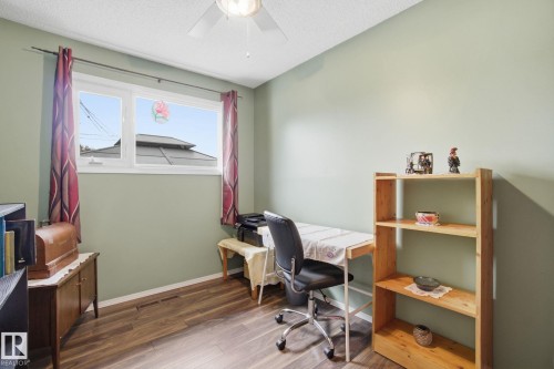 10715 52 Avenue, Edmonton, AB - Indoor Photo Showing Office