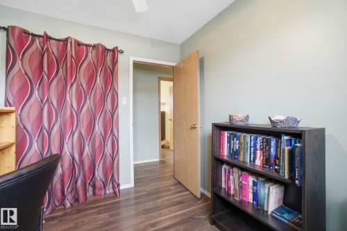 10715 52 Avenue, Edmonton, AB - Indoor