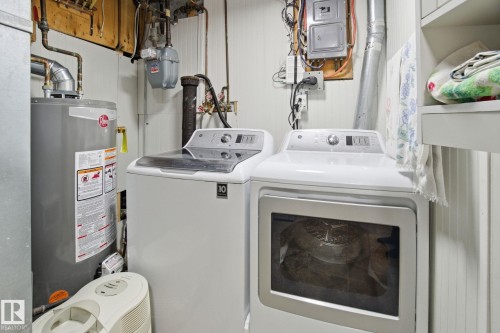 10715 52 Avenue, Edmonton, AB - Indoor Photo Showing Laundry Room