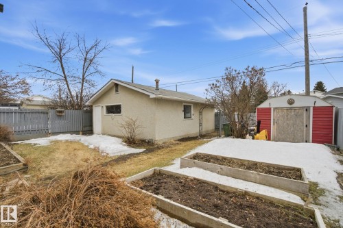 10715 52 Avenue, Edmonton, AB - Outdoor