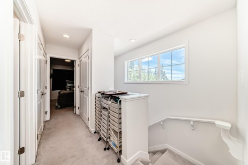 5165 Edgemont Boulevard, Edmonton, AB - Indoor Photo Showing Other Room