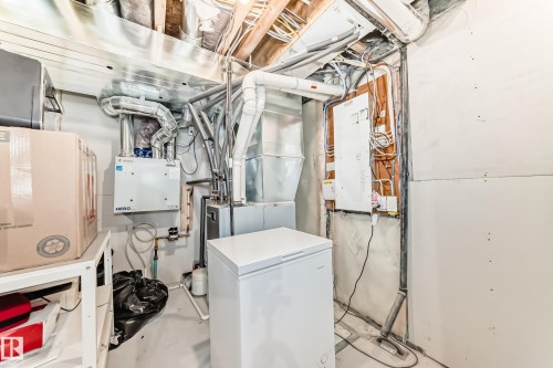 5165 Edgemont Boulevard, Edmonton, AB - Indoor