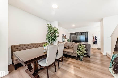 5165 Edgemont Boulevard, Edmonton, AB - Indoor