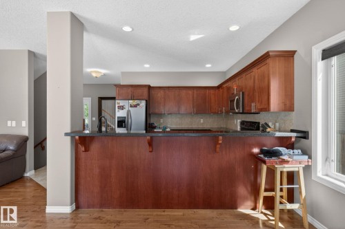 9 Woodbridge Link, Fort Saskatchewan, AB - Indoor Photo Showing Kitchen