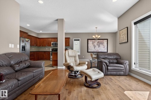 9 Woodbridge Link, Fort Saskatchewan, AB - Indoor Photo Showing Living Room