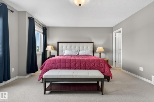 9 Woodbridge Link, Fort Saskatchewan, AB - Indoor Photo Showing Bedroom