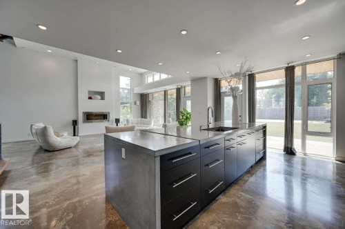 14A Birch Drive, St. Albert, AB - Indoor Photo Showing Kitchen With Upgraded Kitchen