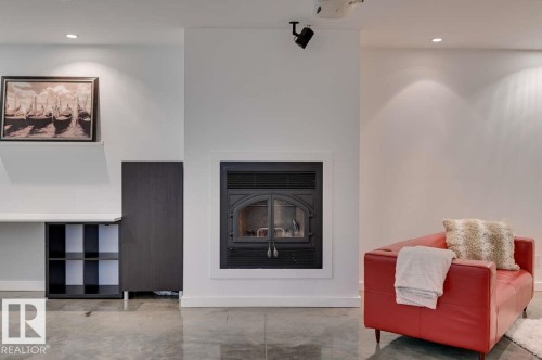 14A Birch Drive, St. Albert, AB - Indoor Photo Showing Living Room