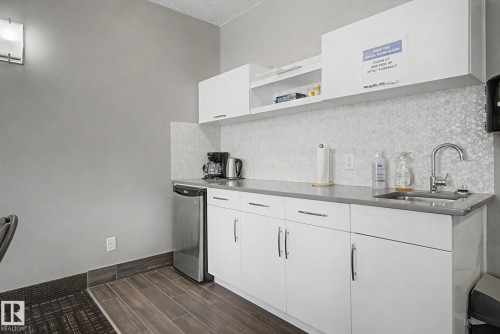 129 503 Albany Way, Edmonton, AB - Indoor Photo Showing Kitchen