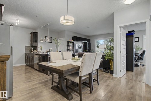 129 503 Albany Way, Edmonton, AB - Indoor Photo Showing Dining Room