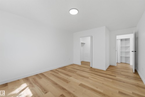 302 2508 50 Street Nw, Edmonton, AB - Indoor Photo Showing Other Room