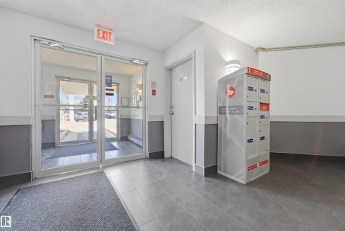 Image quality insufficient for description - 302 2508 50 Street Nw, Edmonton, AB - Indoor Photo Showing Other Room