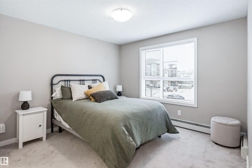 232 5504 Schonsee Drive, Edmonton, AB - Indoor Photo Showing Bedroom