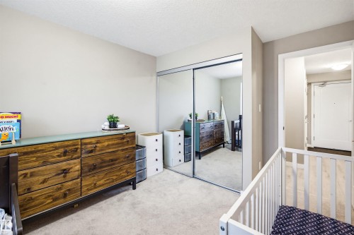 232 5504 Schonsee Drive, Edmonton, AB - Indoor Photo Showing Bedroom