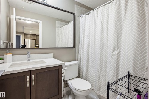 232 5504 Schonsee Drive, Edmonton, AB - Indoor Photo Showing Bathroom