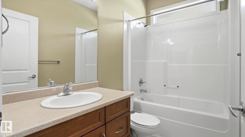28 1251 Rutherford Road, Edmonton, AB - Indoor Photo Showing Bathroom