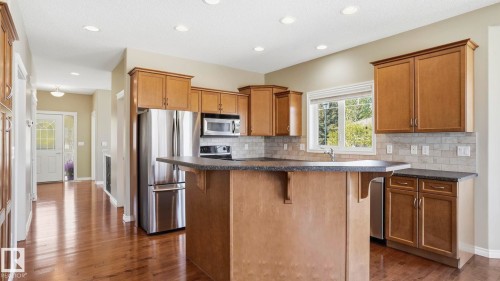 28 1251 Rutherford Road, Edmonton, AB - Indoor Photo Showing Kitchen