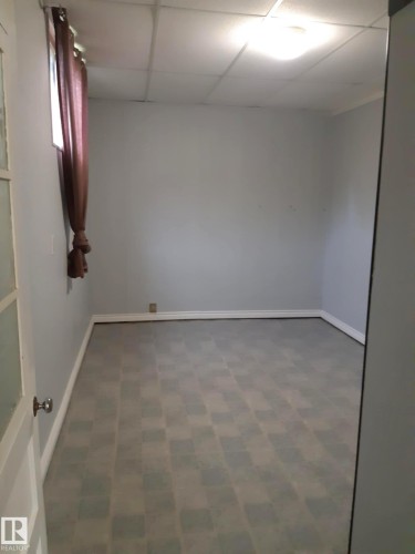 Second bedroom - 3809 112 Avenue, Edmonton, AB - Indoor