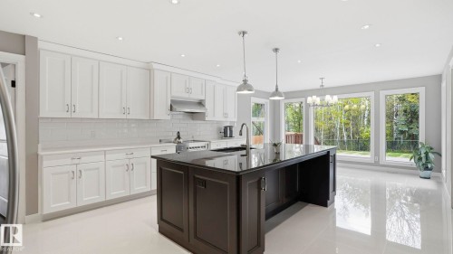 303 Westridge Road, Edmonton, AB - Indoor Photo Showing Kitchen With Upgraded Kitchen
