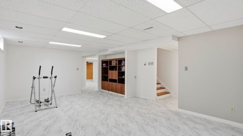 303 Westridge Road, Edmonton, AB - Indoor